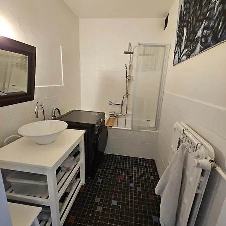 El - Cozy Bright Flat In The Corner Of Apartment